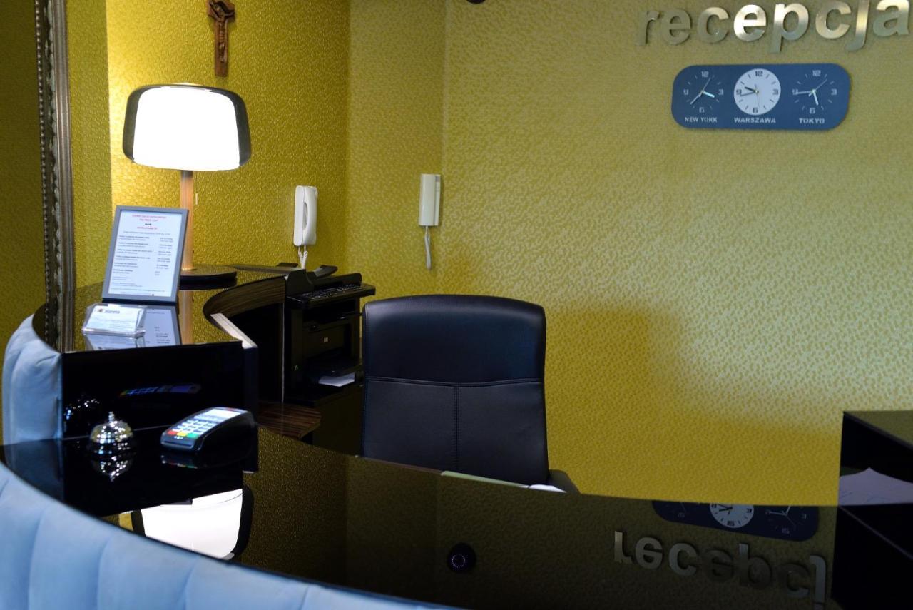 Quest Hotel - Dawniej Hotel Planeta บิเชสโก ภายนอก รูปภาพ