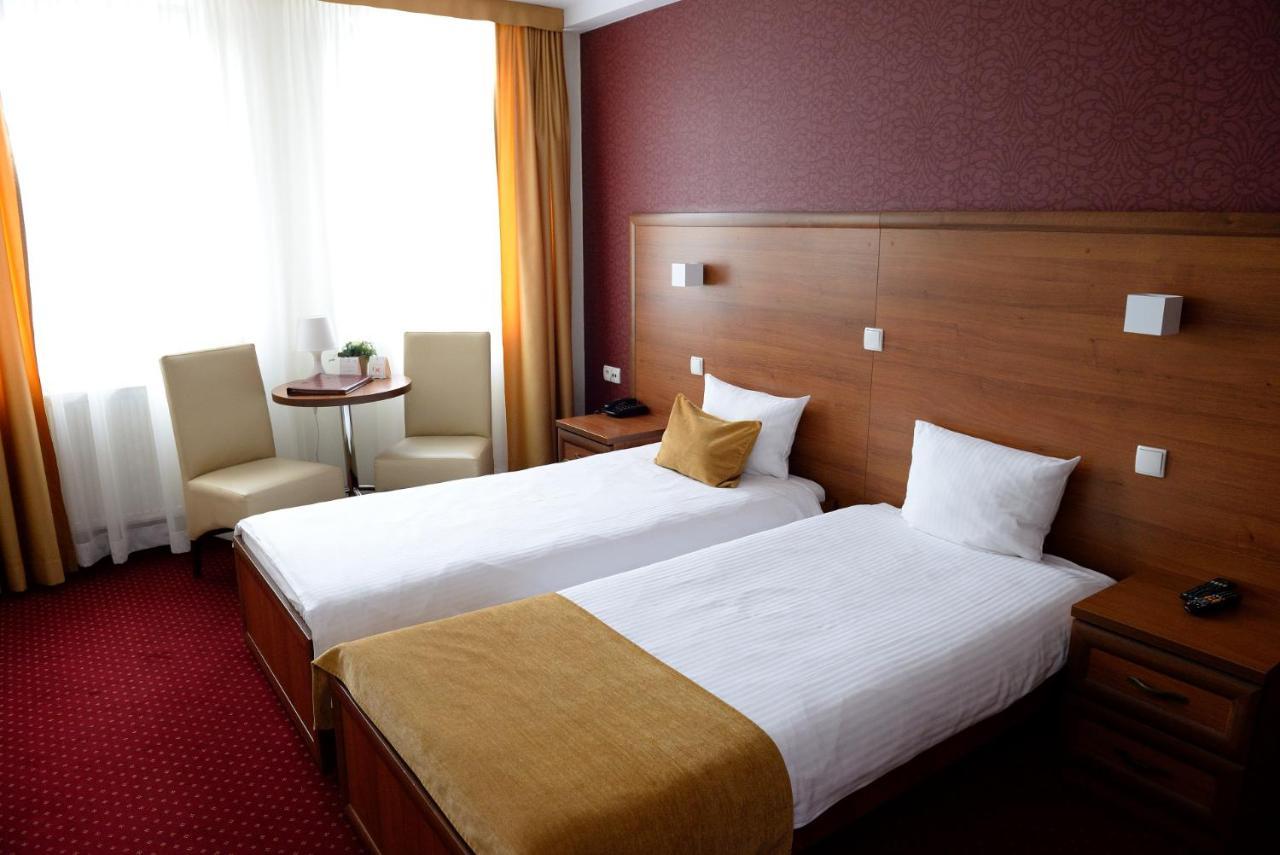 Quest Hotel - Dawniej Hotel Planeta บิเชสโก ภายนอก รูปภาพ
