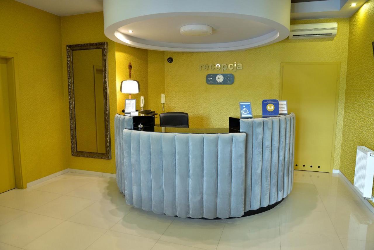 Quest Hotel - Dawniej Hotel Planeta บิเชสโก ภายนอก รูปภาพ