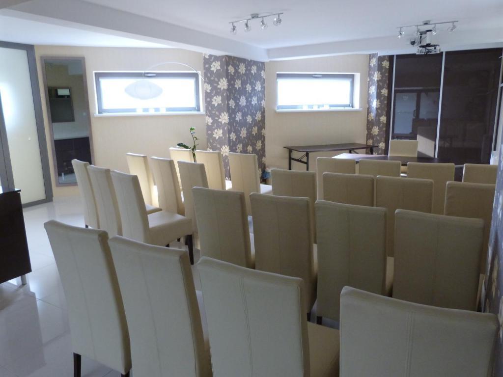 Quest Hotel - Dawniej Hotel Planeta บิเชสโก ภายนอก รูปภาพ